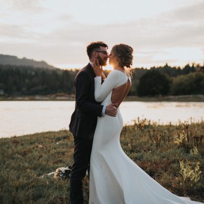 golden hour wedding portrait at kiwi cove in ladysmith british columbia