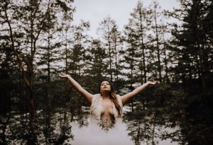 woman standing in forest in nanaimo empowerment photographer